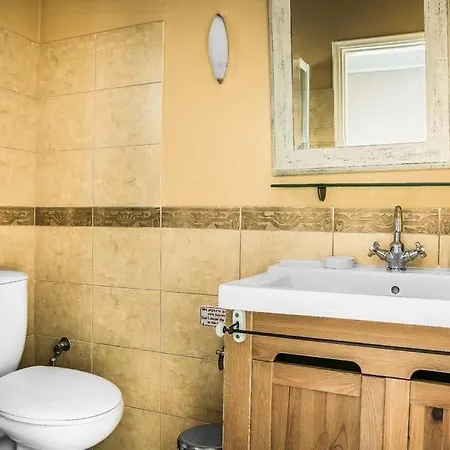 Kato Kateleios Sleeps 6 Pool Air Con Wifi Villa