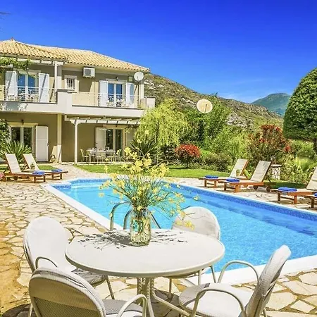 Villa Kato Kateleios Sleeps 6 Pool Air Con Wifi Mavrata
